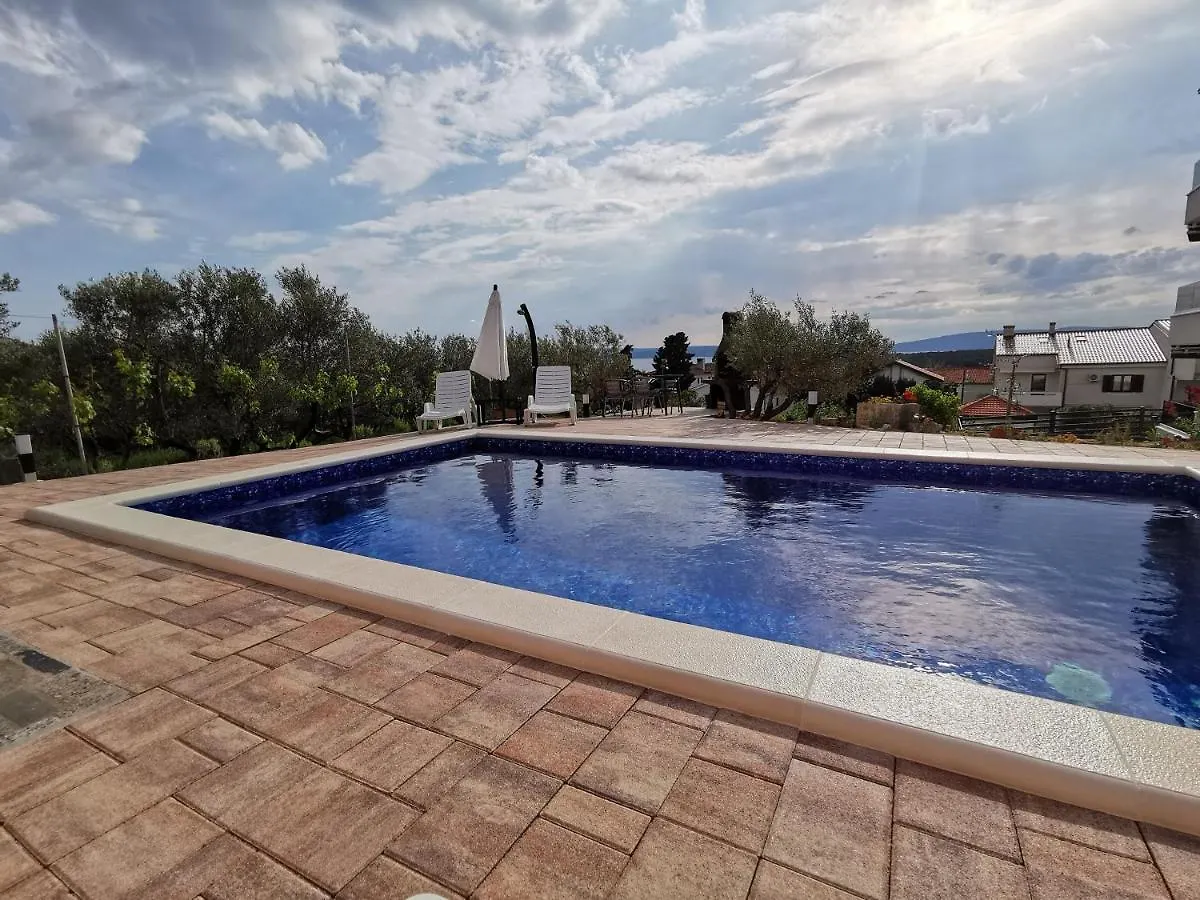 Apartments With A Swimming Pool Punat, Krk - 5378 0*, Punat